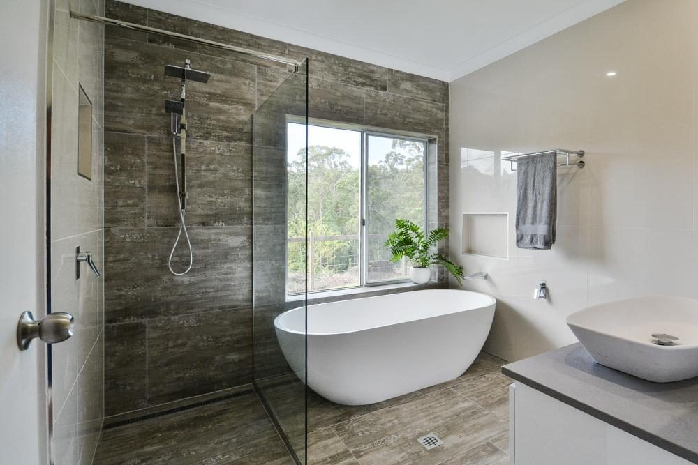 Glenview bathroom renovated by Elite Renovations