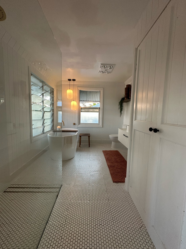 Dated bathroom before renovation